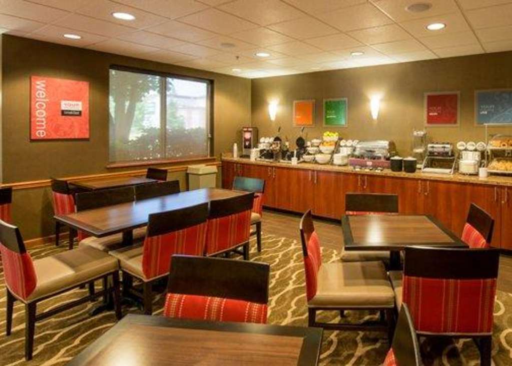 Comfort Suites Springfield-Eugene Restaurante foto